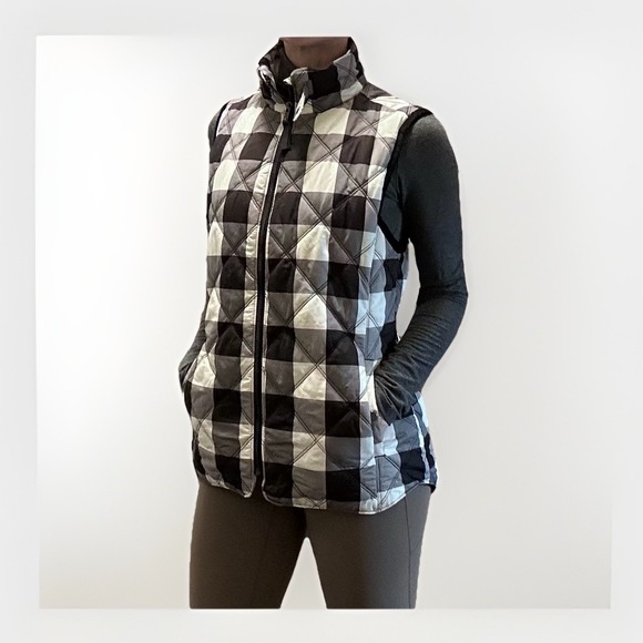 Kensie Women's Black & White Checkered Quilted Zip Vest Layering Small Jacket - Picture 4 of 8